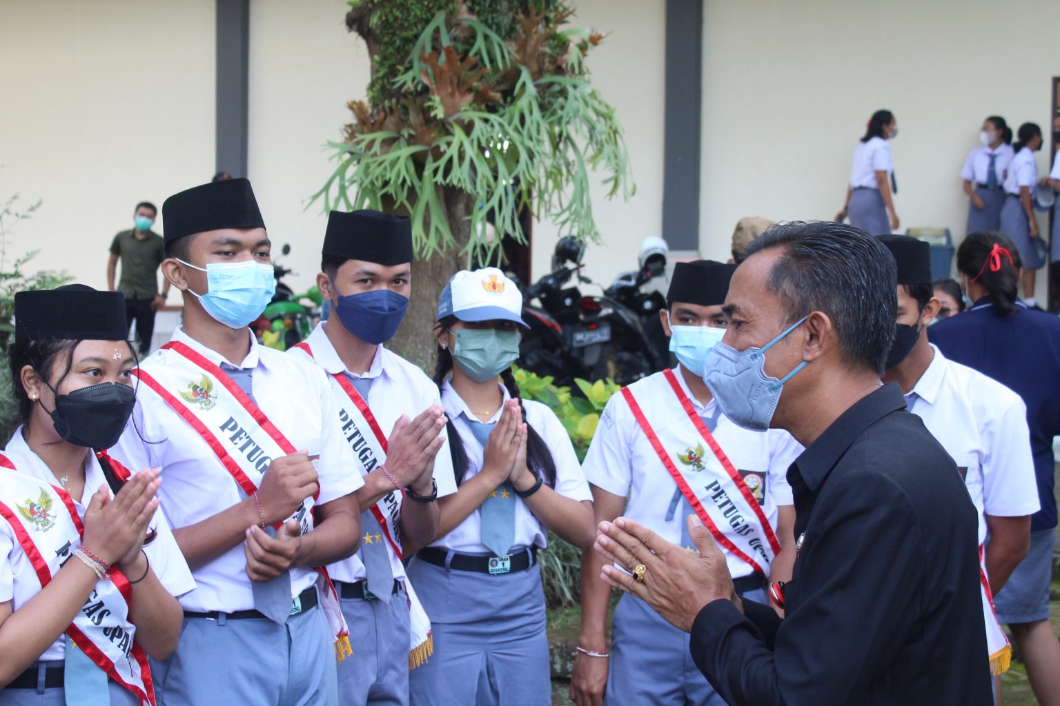 Pentingnya Upacara Bendera Setiap Hari Senin – SMA N 1 Abiansemal